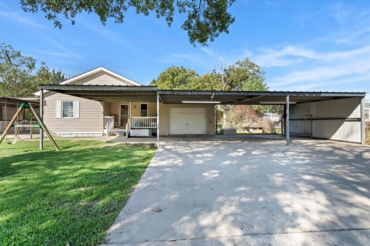 Property Photo:  2513 Riverside  TX 77630 