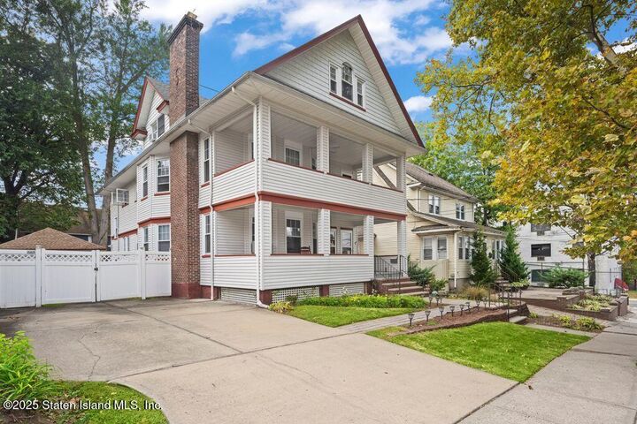 Property Photo: 354 Hoyt Avenue NY 10301