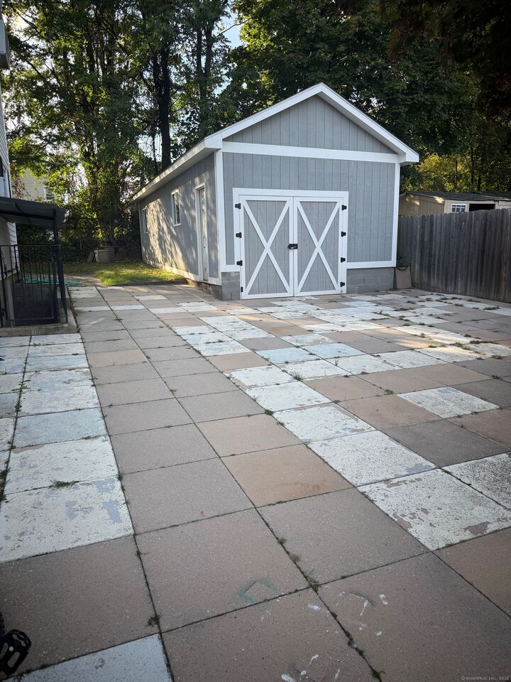 Property Photo:  55 Avery Street  CT 06902 