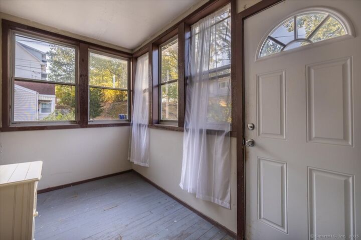 Property Photo: 83 Berkeley Place CT 06610