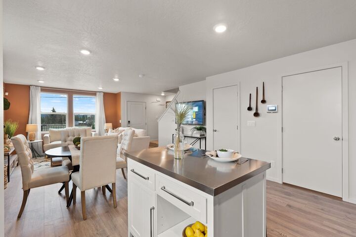 Property Photo: 5255 E Liberty Ln WA 99217