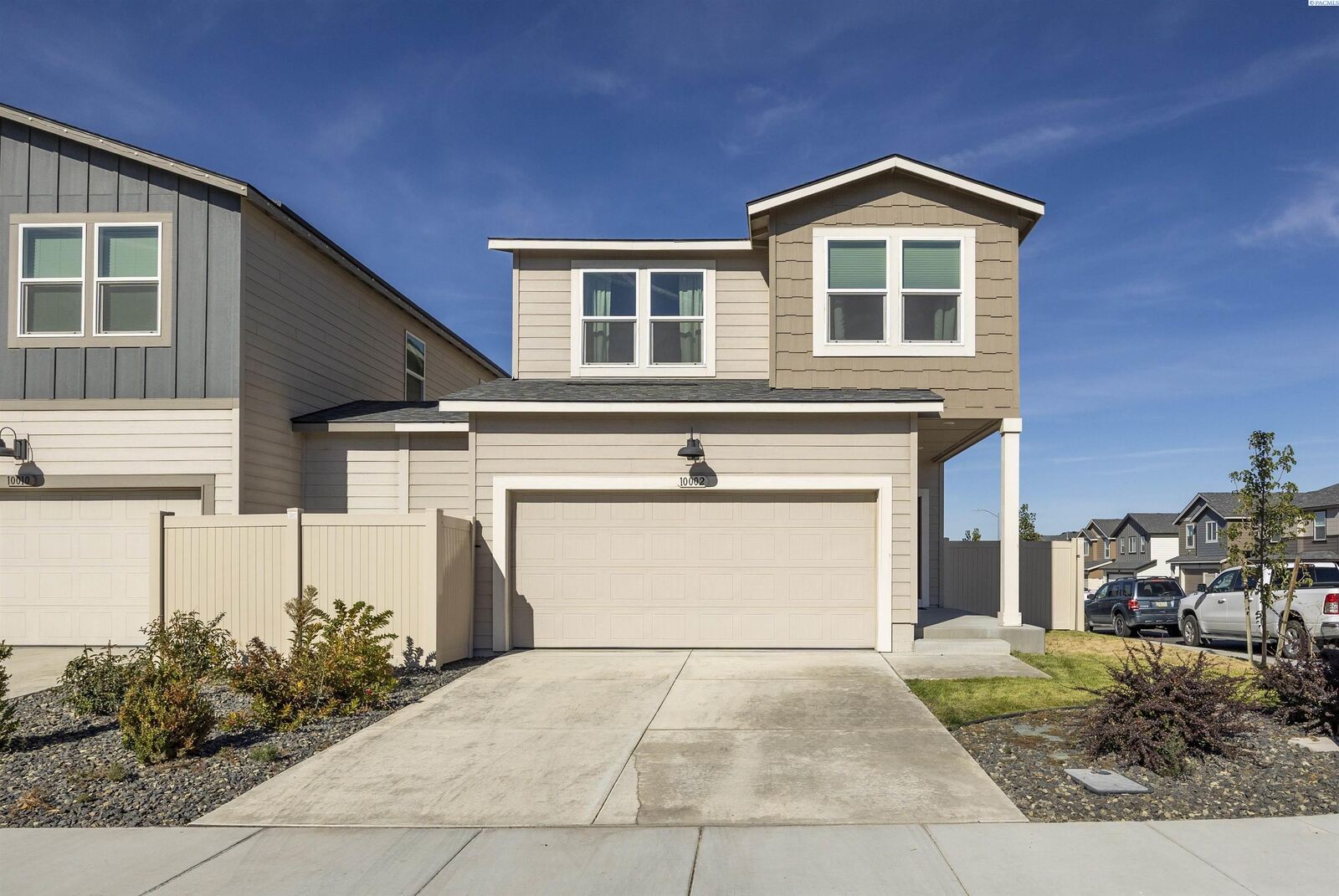 Property Photo: 10002 W 9th Place WA 99336