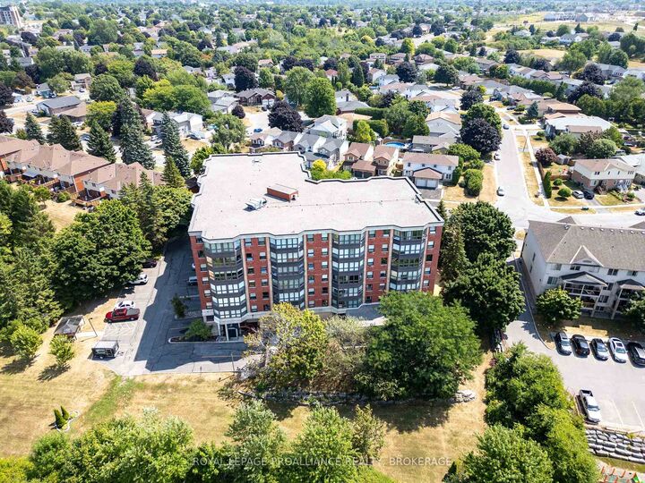 Property Photo:  675 Davis Drive 609  ON K7M 8L5 