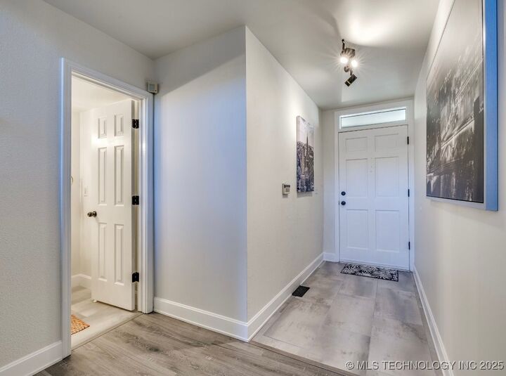 Property Photo:  4822 S Quaker Avenue  OK 74105