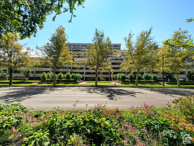 Property Photo: 560 E South Temple C101 UT 84102