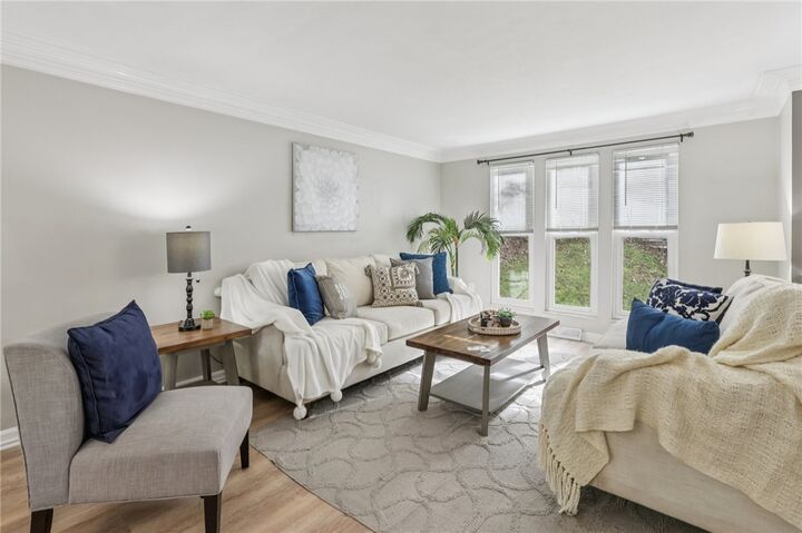 Property Photo:  151 McIntyre Rd  PA 15237 