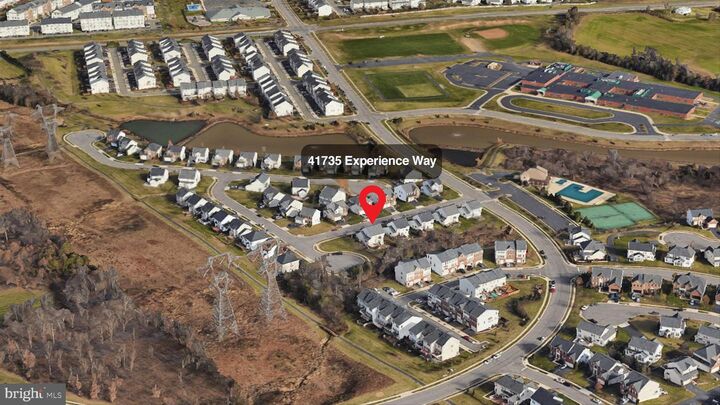 Property Photo: 41735 Experience Way VA 20105