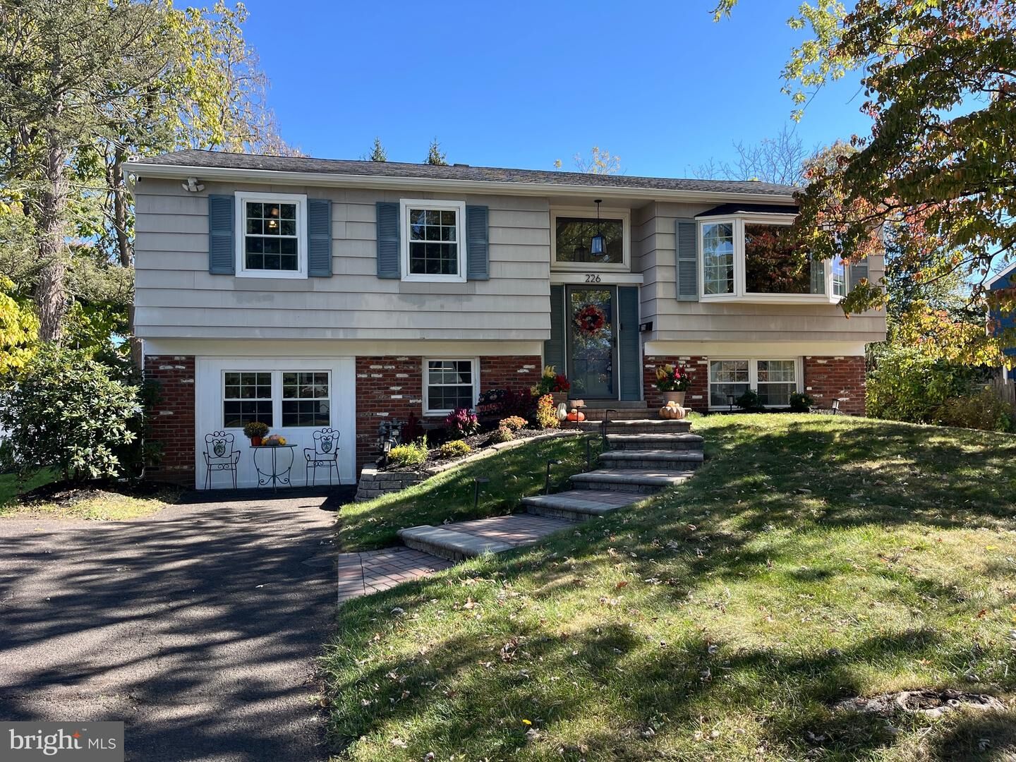 Property Photo: 226 Meadow Drive PA 19067