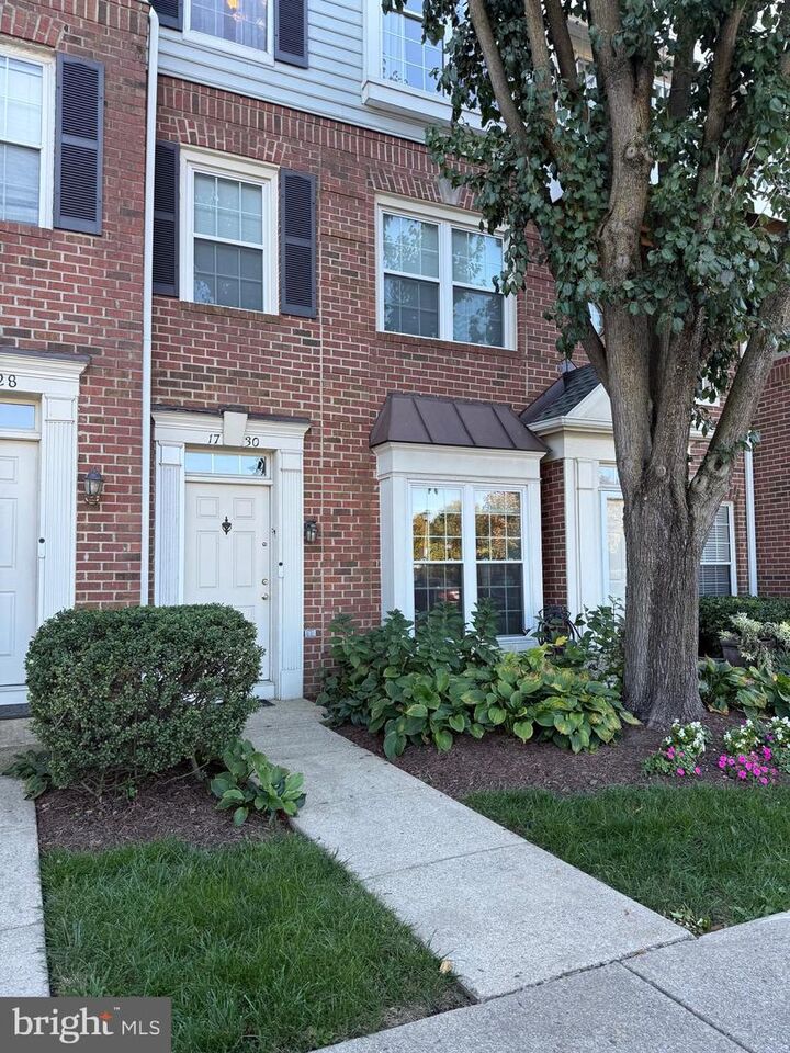 Property Photo:  1730 Osage Street  VA 22302