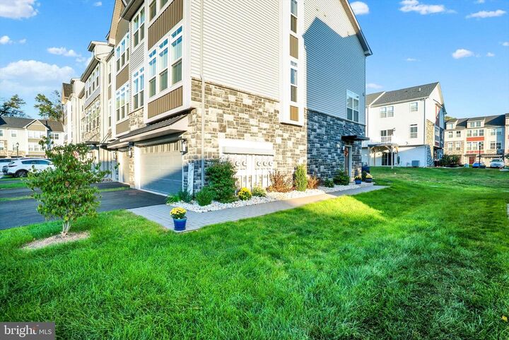 Property Photo: 21 Independence Court PA 18944