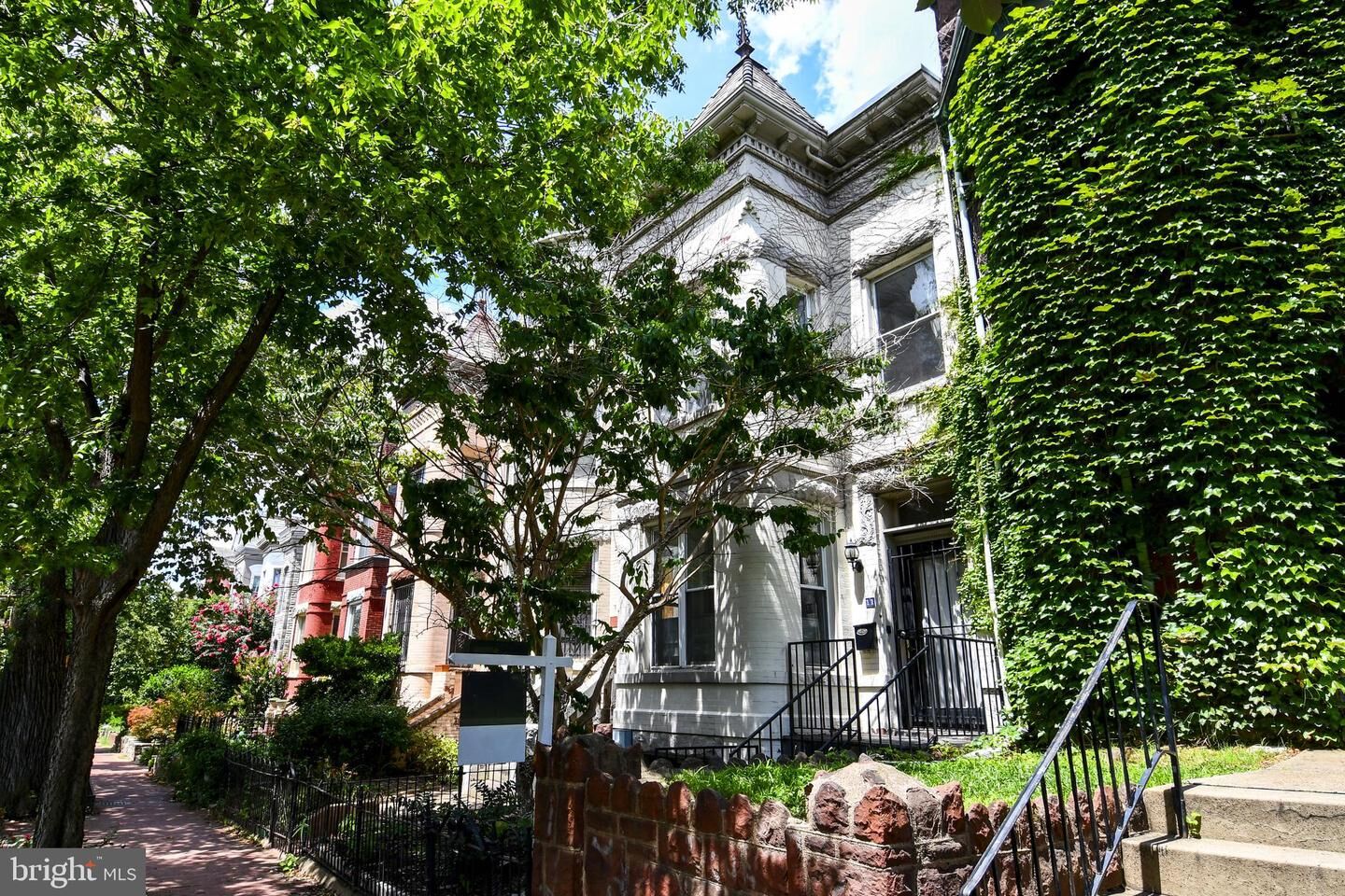 Property Photo: 11 R Street NW DC 20001