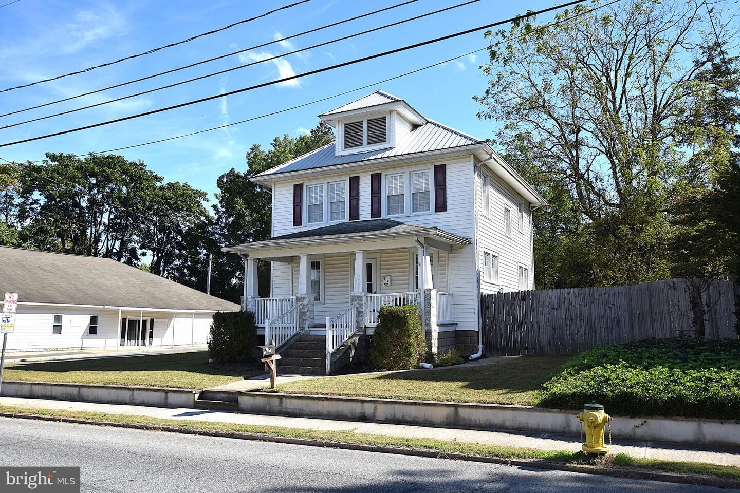 Property Photo: 419 N Walnut Street DE 19963