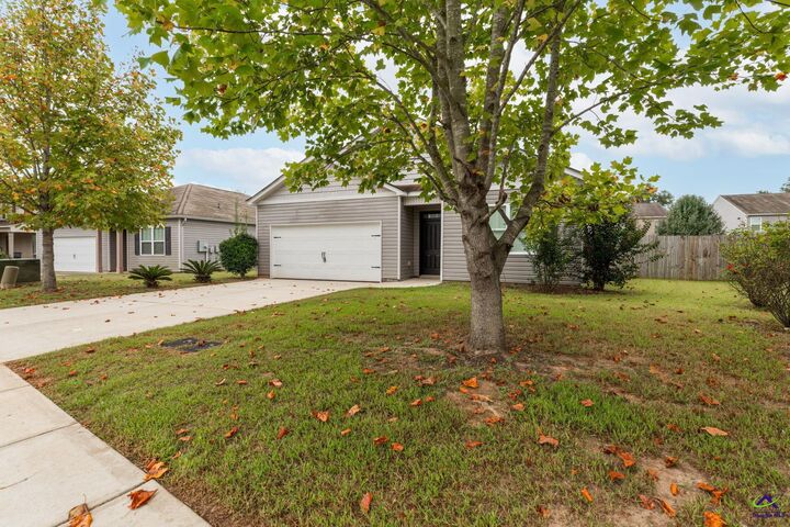 Property Photo: 137 Broomsedge Lane GA 31047