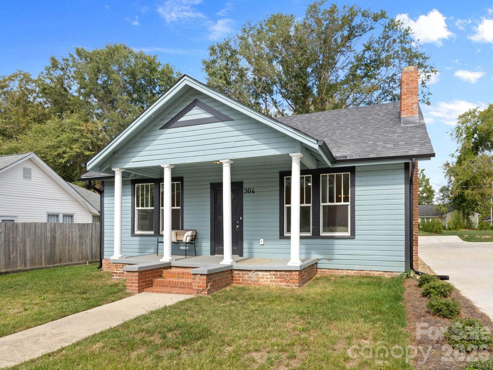 Property Photo: 304 W Gay Street SC 29720
