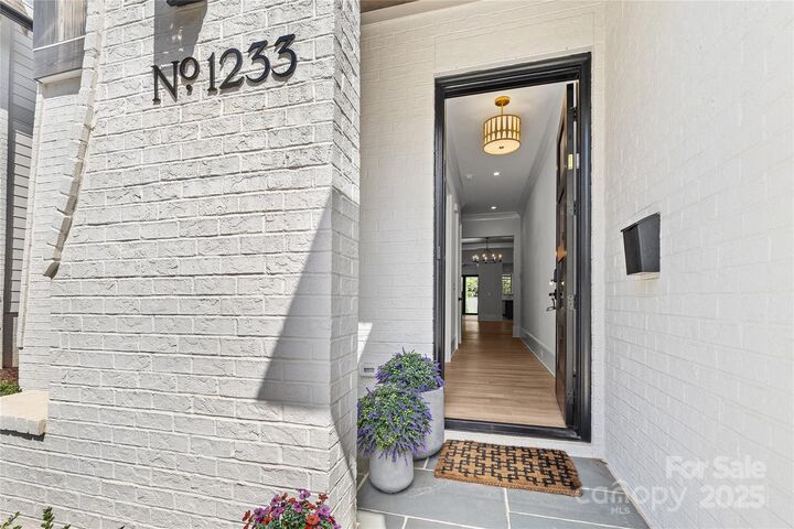 Property Photo: 1233 Reece Road NC 28209