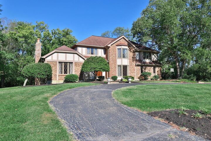Property Photo: 445 Bishopsbridge Drive OH 45255