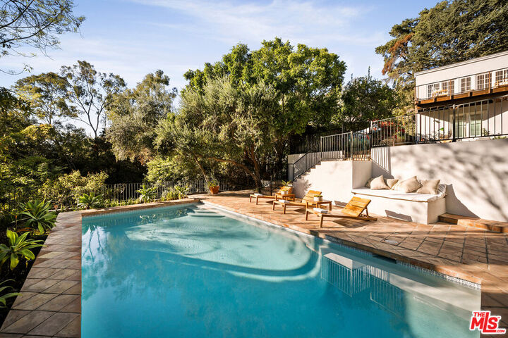 Property Photo: 2745 La Cuesta Dr CA 90046