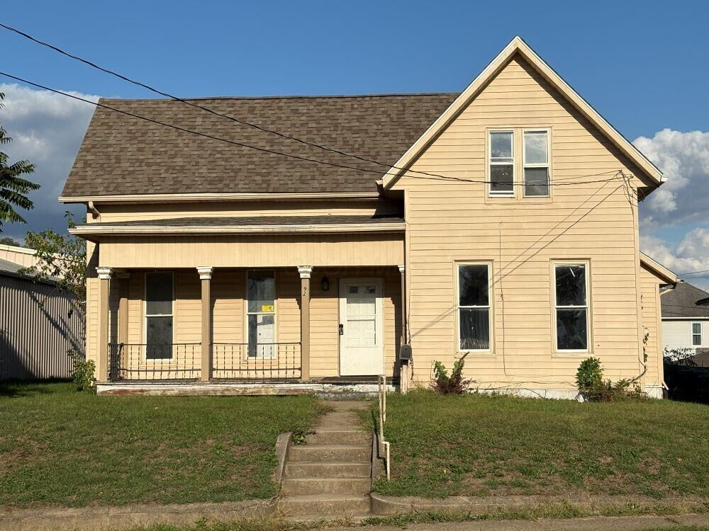 Property Photo: 92 S 3rd Street OH 43055