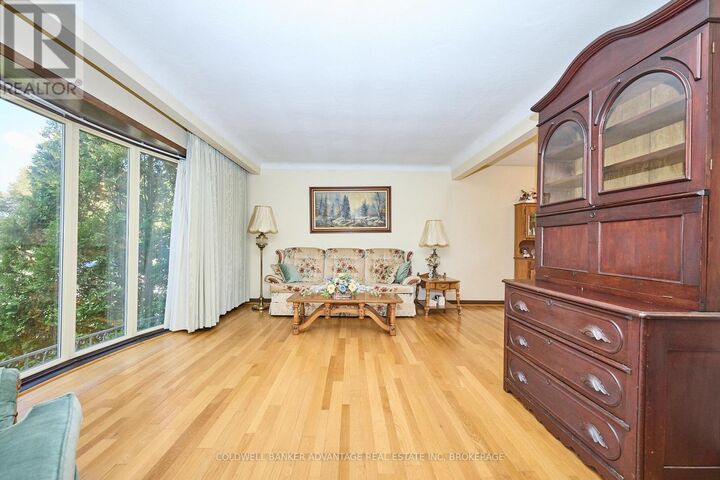 Property Photo:  47 Sherwood Forrest Trail  ON L3C 5X7 