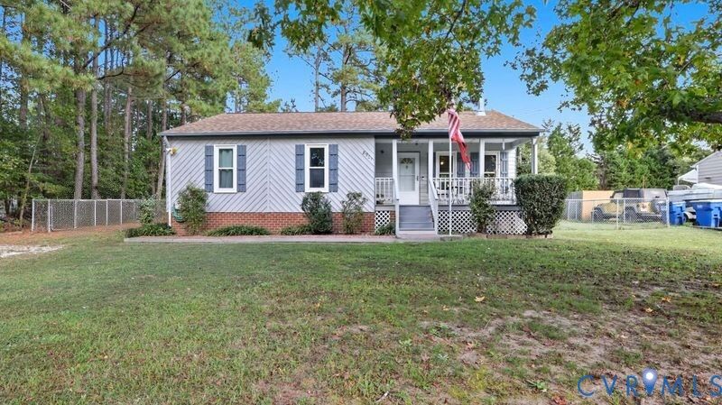 Property Photo:  8901 Firethorne Lane  VA 23237 
