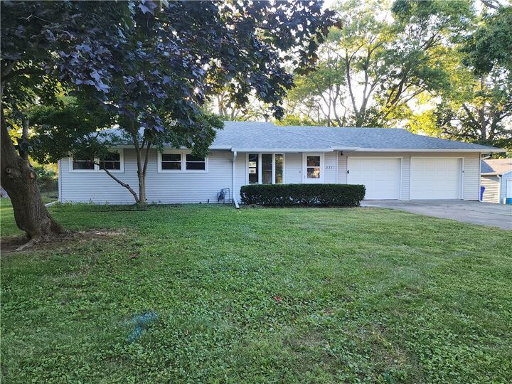 3321 N Oakland Avenue  Decatur IL 62526 photo