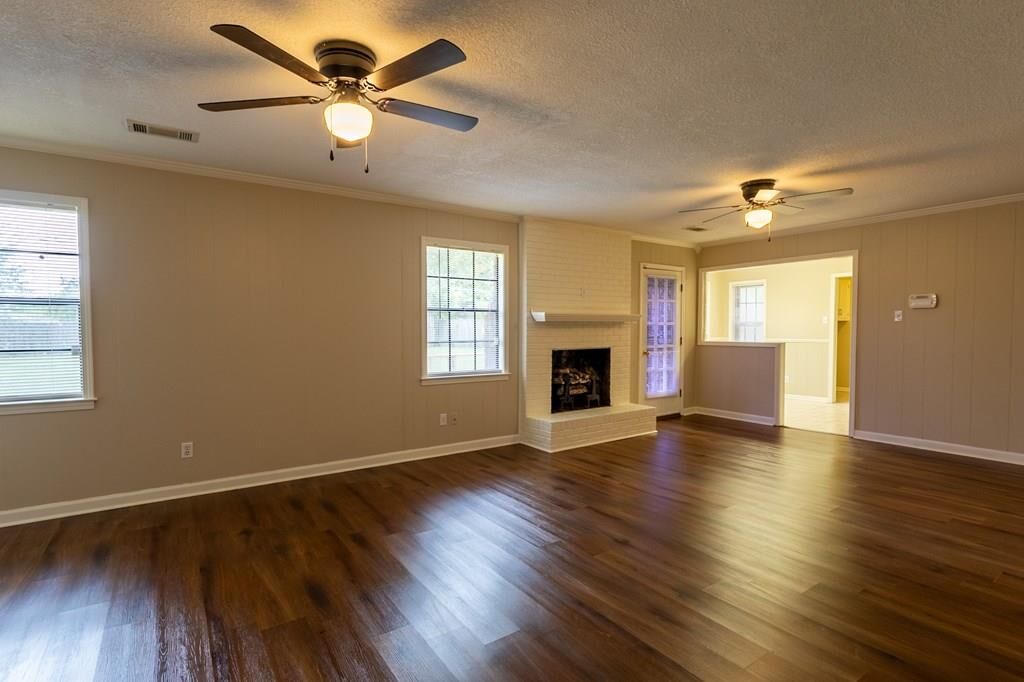 Property Photo:  1042 Roselawn Drive  AR 72301 