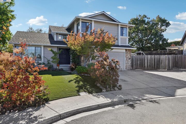 300 Lodgepole Ct  Martinez CA 94553 photo