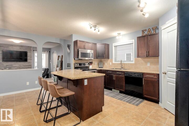 Property Photo: 21212 58 Avenue NW AB T6M 0H3