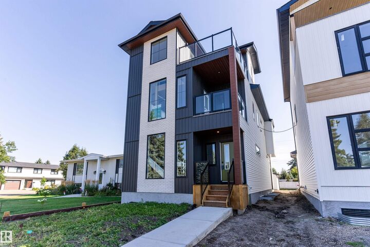 7505 Rowland Road NW  Edmonton AB T6A 3W4 photo