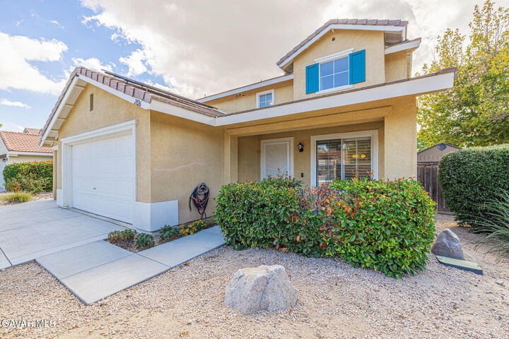 Property Photo: 2826 W Lingard Street CA 93536