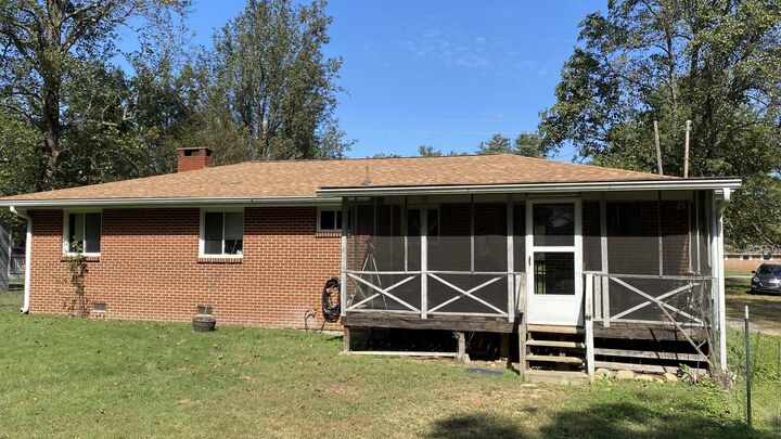 Property Photo: 208 Thrasher Pike TN 37379