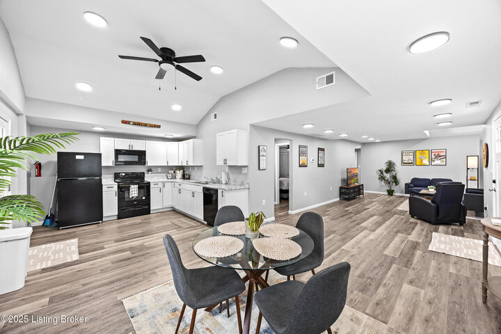 Property Photo:  265 Solomons Rd  KY 40165 