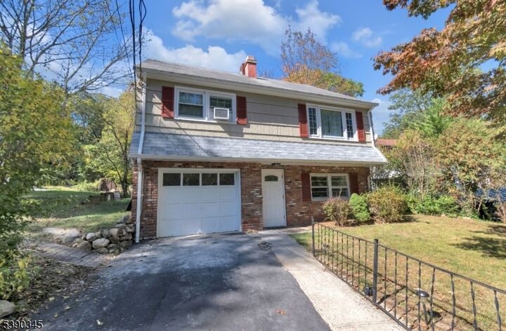 Property Photo:  35 Smokey Ridge Rd  NJ 07456 