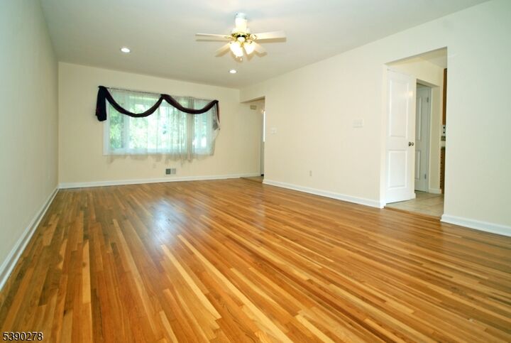 Property Photo: 825 Parsonage Hill Rd NJ 08876
