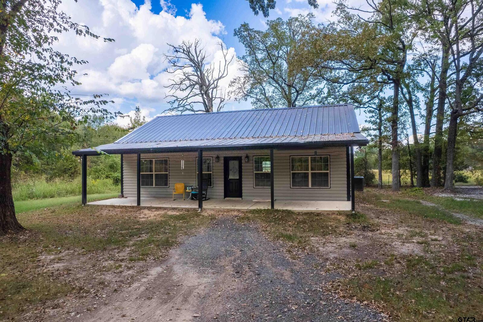 Property Photo:  625 NE County Road 2140  TX 75487 