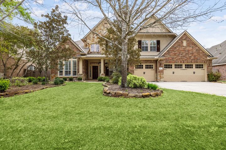 Property Photo: 46 Marquise Oaks Place TX 77382