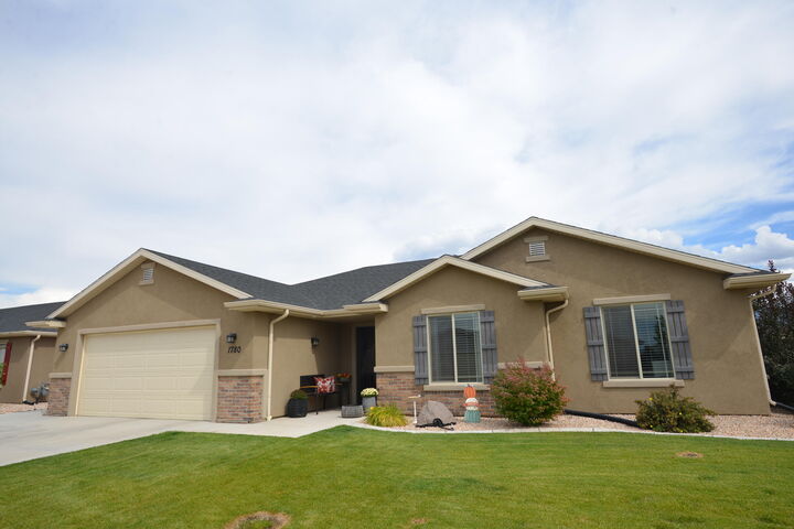 Property Photo: 1780 N Willow Lane UT 84721