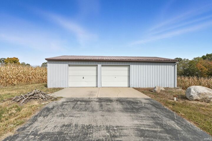 Property Photo: 1120 W Business 30 IN 46725-8406