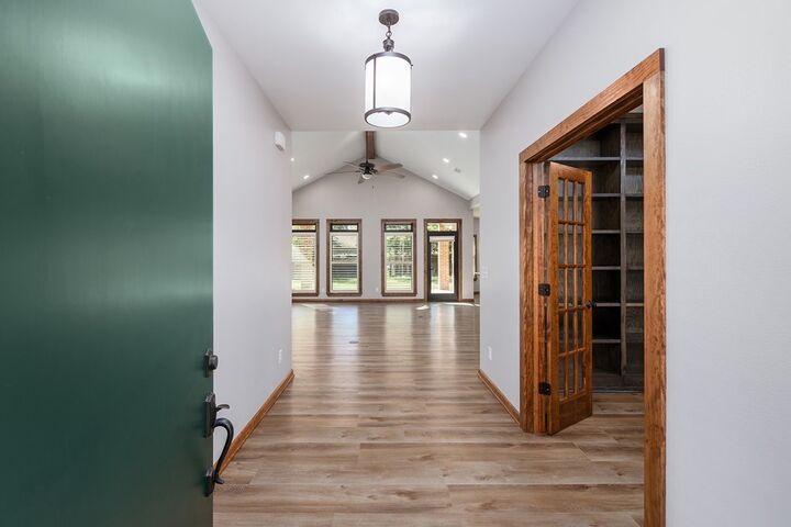 Property Photo: 1308 Walnut Bend Drive TX 75904