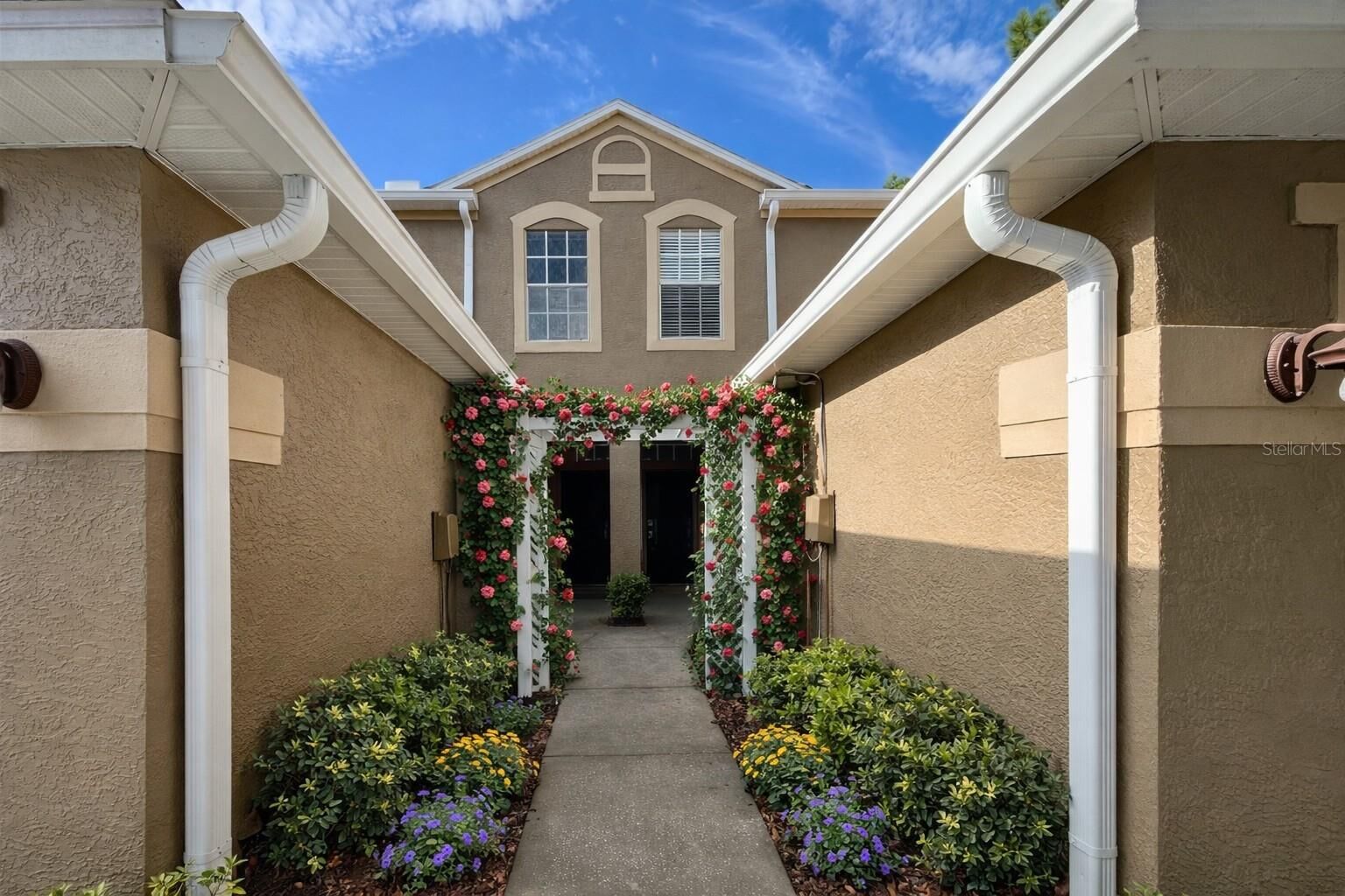 Property Photo:  18805 Duquesne Drive  FL 33647 