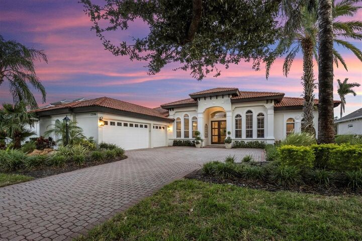 Property Photo: 13506 Montclair Place FL 34202