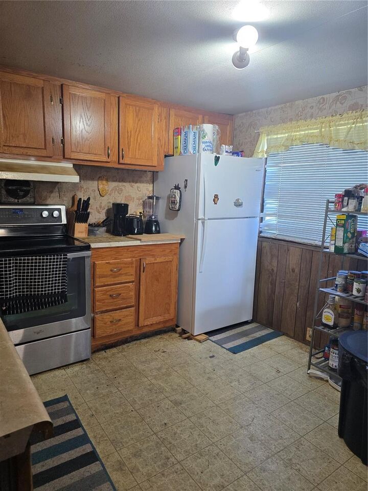 Property Photo: 513 Smith Road FL 33868