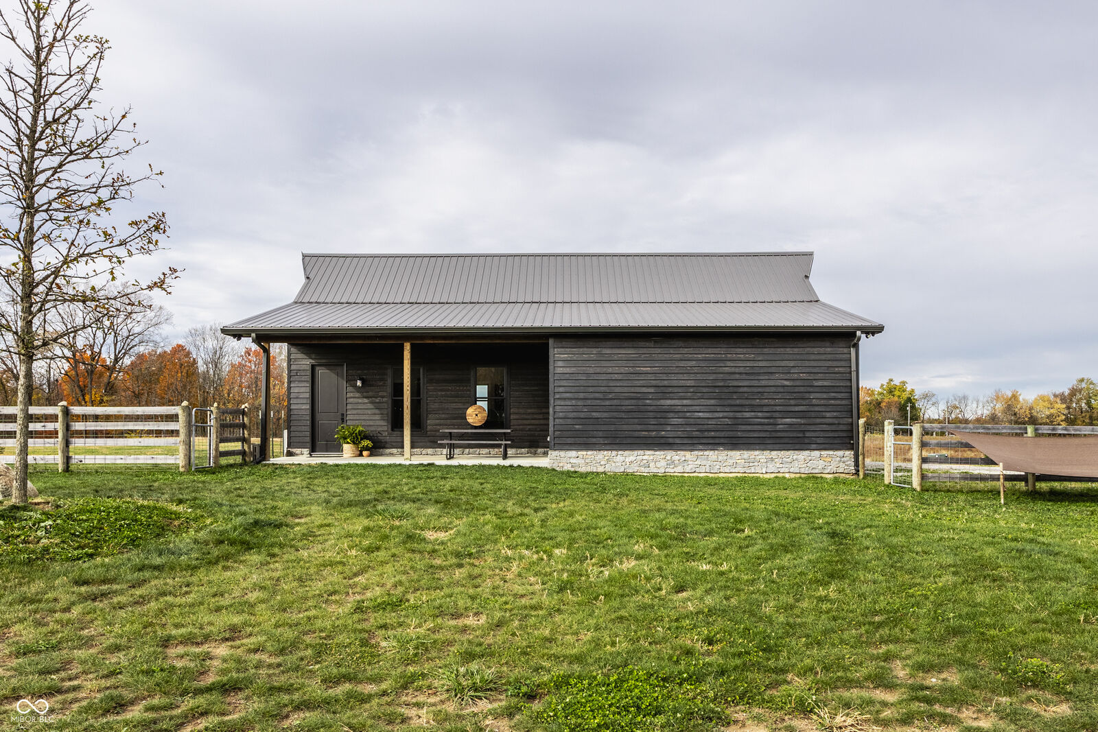 Property Photo: 440 S 800 E IN 46077