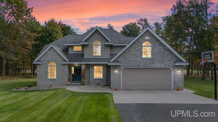 Property Photo:  7794 N Lake Bluff 0.5 Dr Avenue  MI 49837 