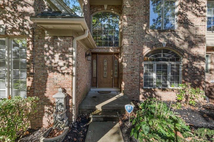 Property Photo:  53463 Hunters Crossing Drive  MI 48315 