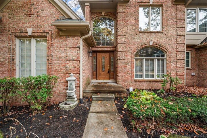 Property Photo:  53463 Hunters Crossing Drive  MI 48315 