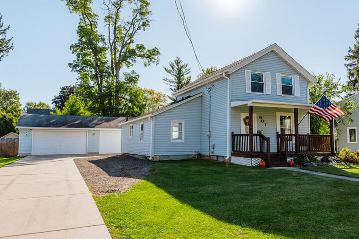 Property Photo: 901 S Eighth St WI 53094