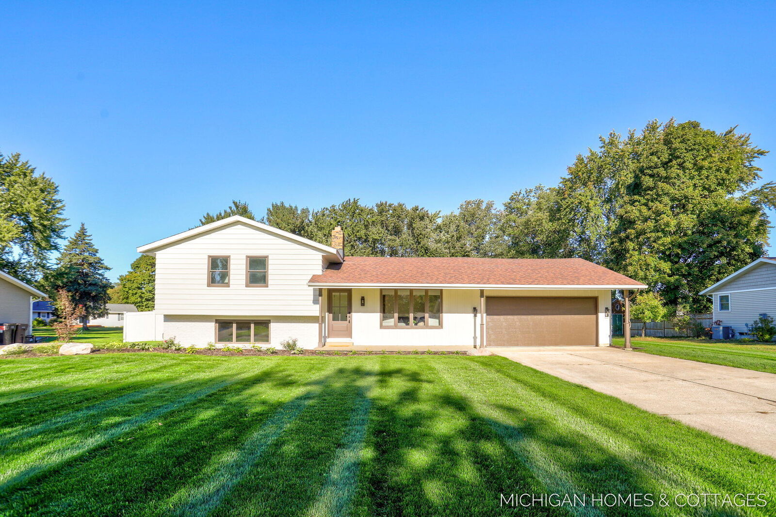 Property Photo: 10975 Campanel Drive MI 49464