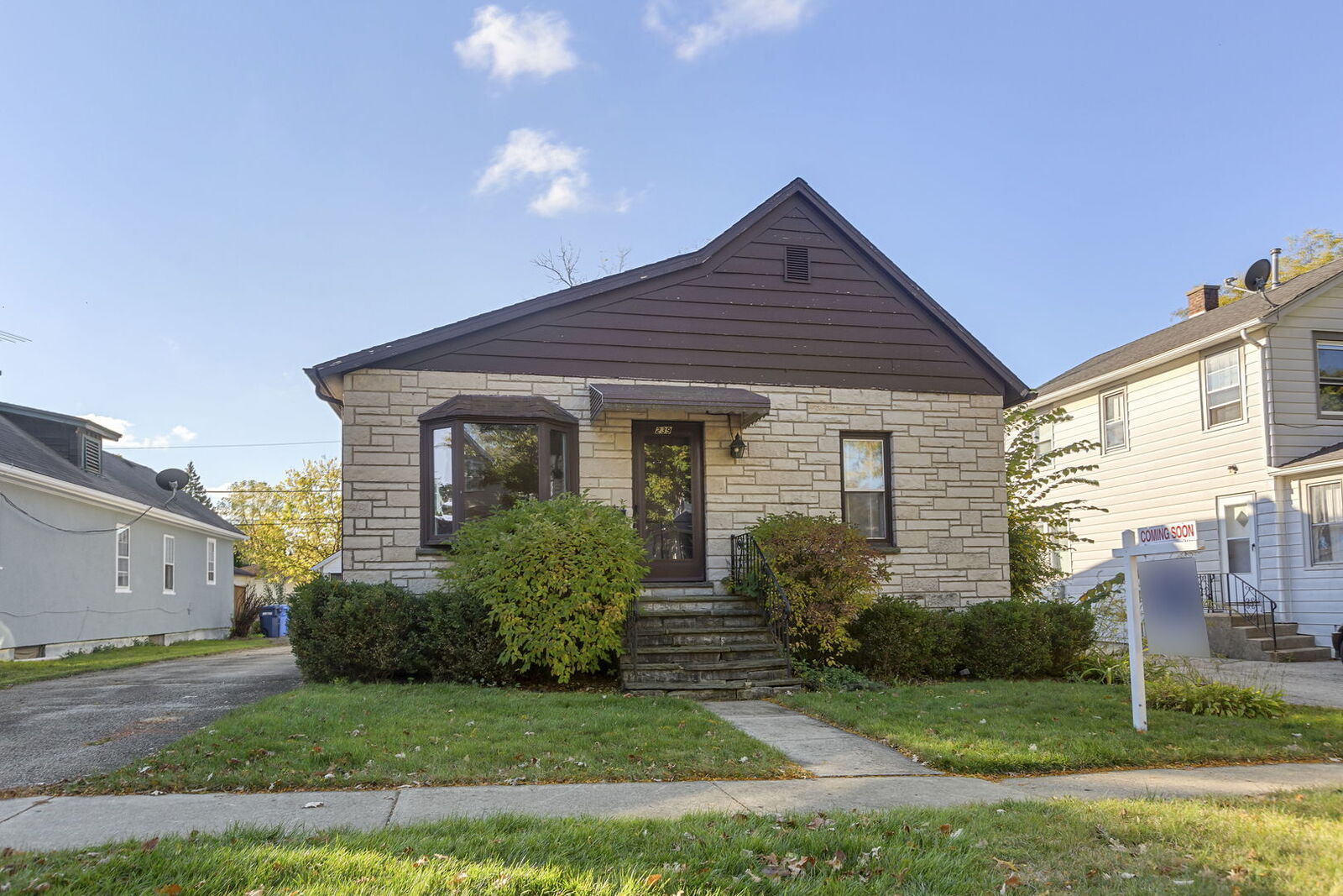 Property Photo:  239 Sheridan Avenue  IL 60040 