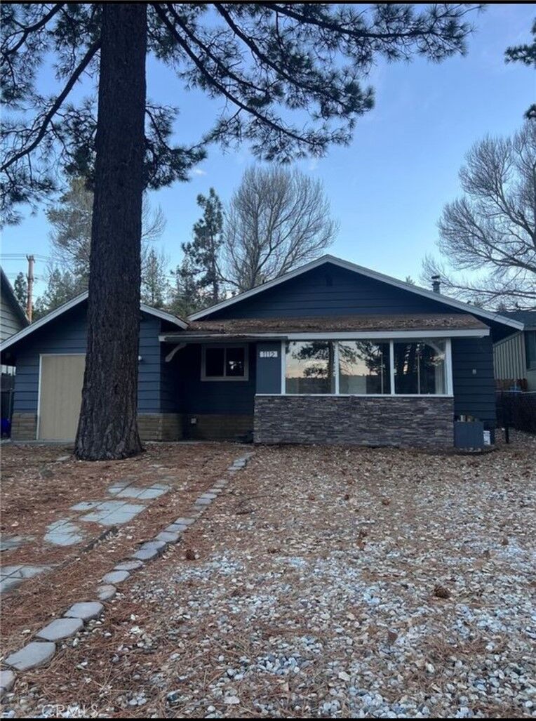 Property Photo: 1112 E Country Club CA 92314